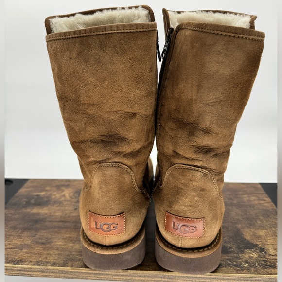 UGG Abree Short Made in Italy Shearling Boots – Size 8 (Style 1009250) - Picture 3 of 9